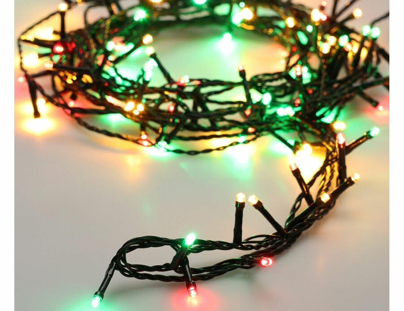 Светодиодная гирлянда Koopman Comfort Italian, 120 разноцветных LED-огней, 9+3 м, контроллер, таймер, зелёный ПВХ, уличная, Koopman International AX8454520