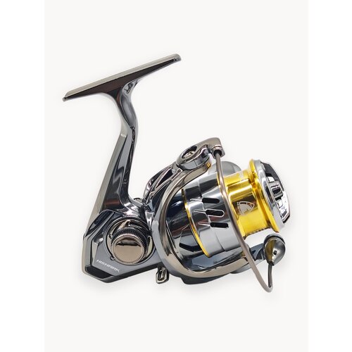 Катушка рыболовная Hishark, модель HS 2000 серебристо-золотая, спиннинг