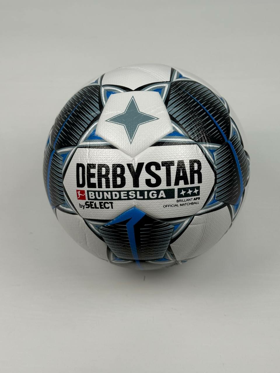 Derbystar Футбольный мяч , 32 панели, гибридная сшивка, бутиловая камера, 410 г BlueWhite