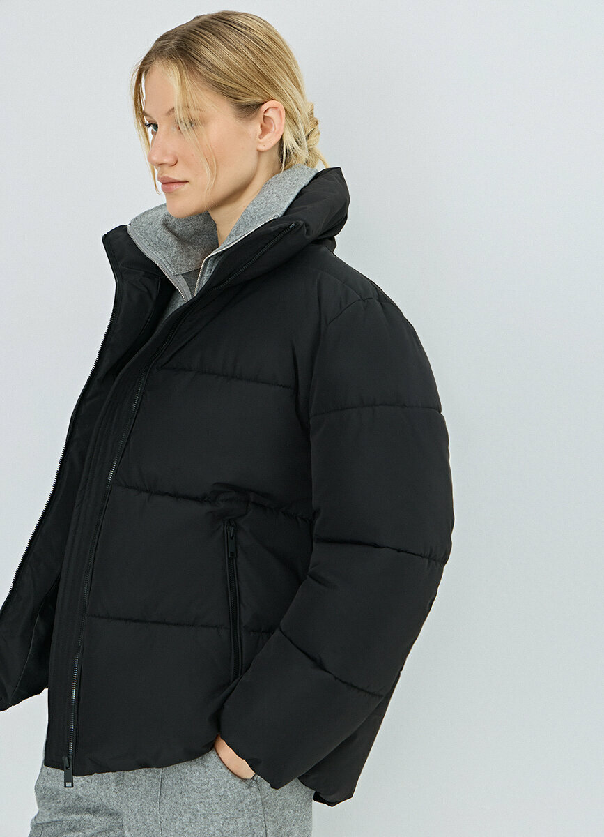 Куртка O'STIN размер S черный