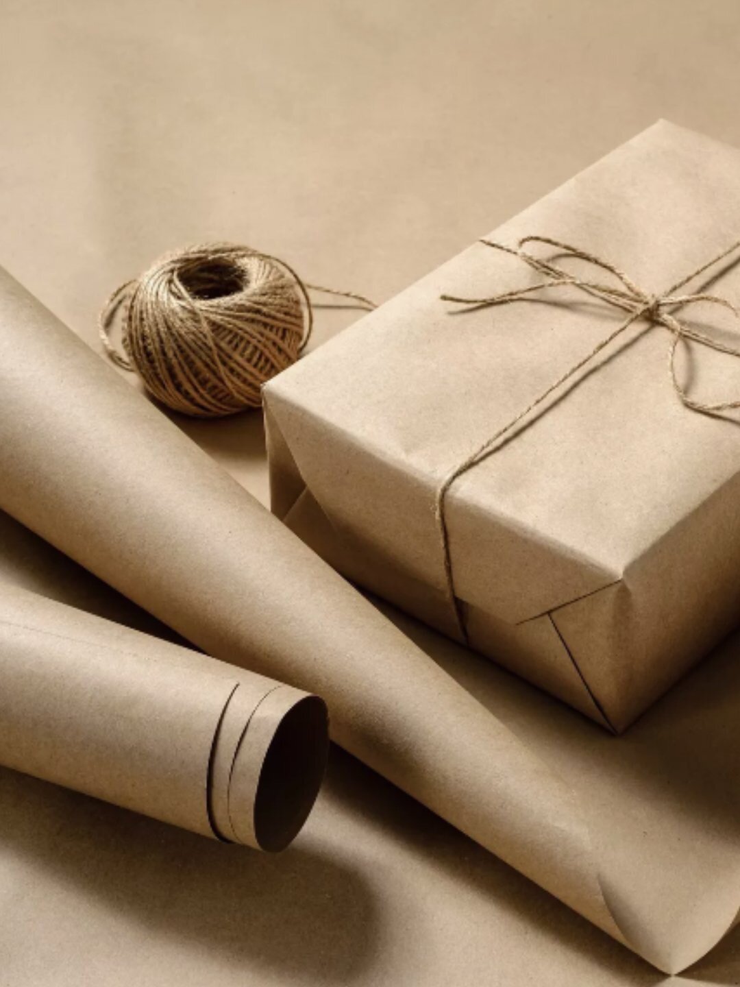 Крафтовая бумага для упаковки подарков и цветы, 70×50 см — Стиль и забота в каждой детали