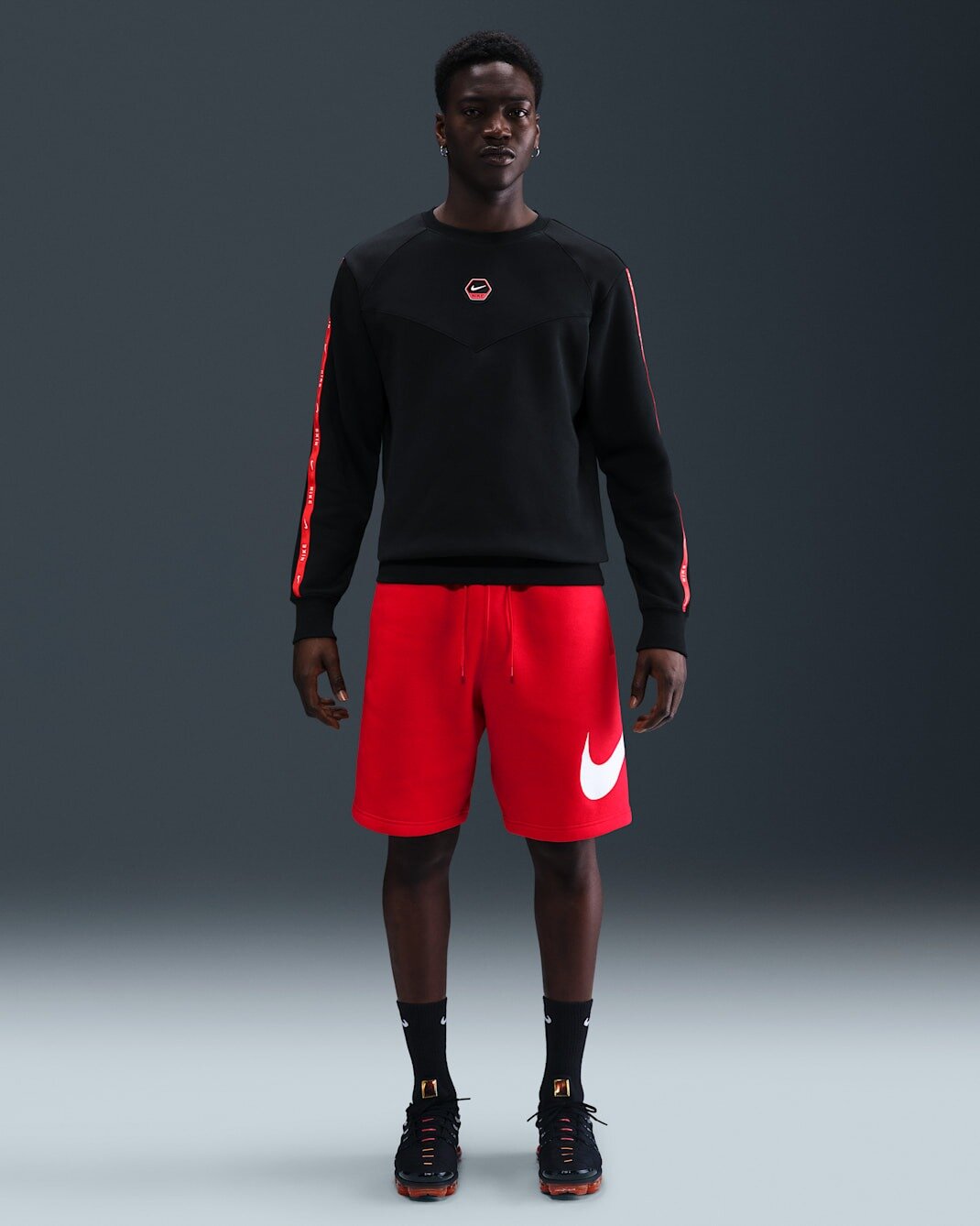 Свитшот спортивный NIKE City Side, размер L , , черный — фото 1