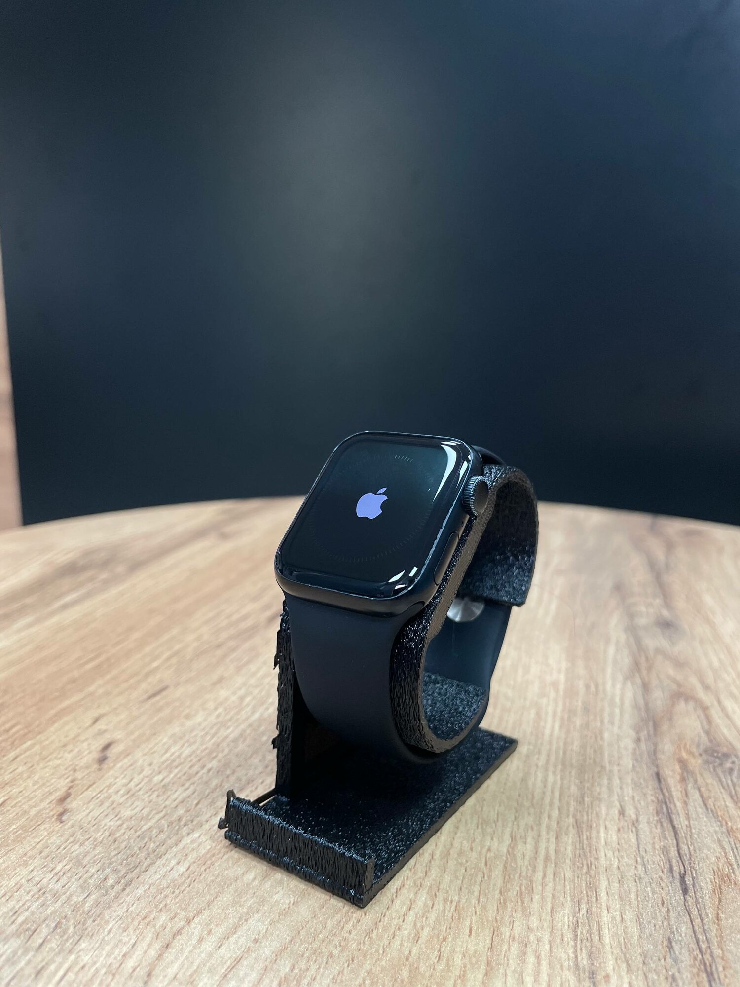 Умные часы Apple Watch Series SE 2023 Gen 2 40mm Aluminium Case, Midnight/Midnight S/M Sport Band
