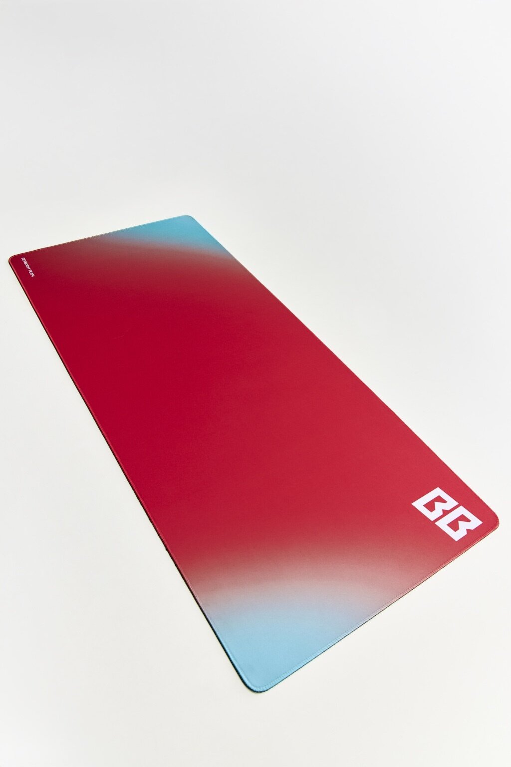 Коврик для мыши игровой BetBoom Team, 900х400х4 мм — фото 1