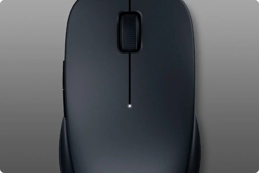 Сравнение размеров беспроводной мыши Xiaomi и обычной компьютерной мыши