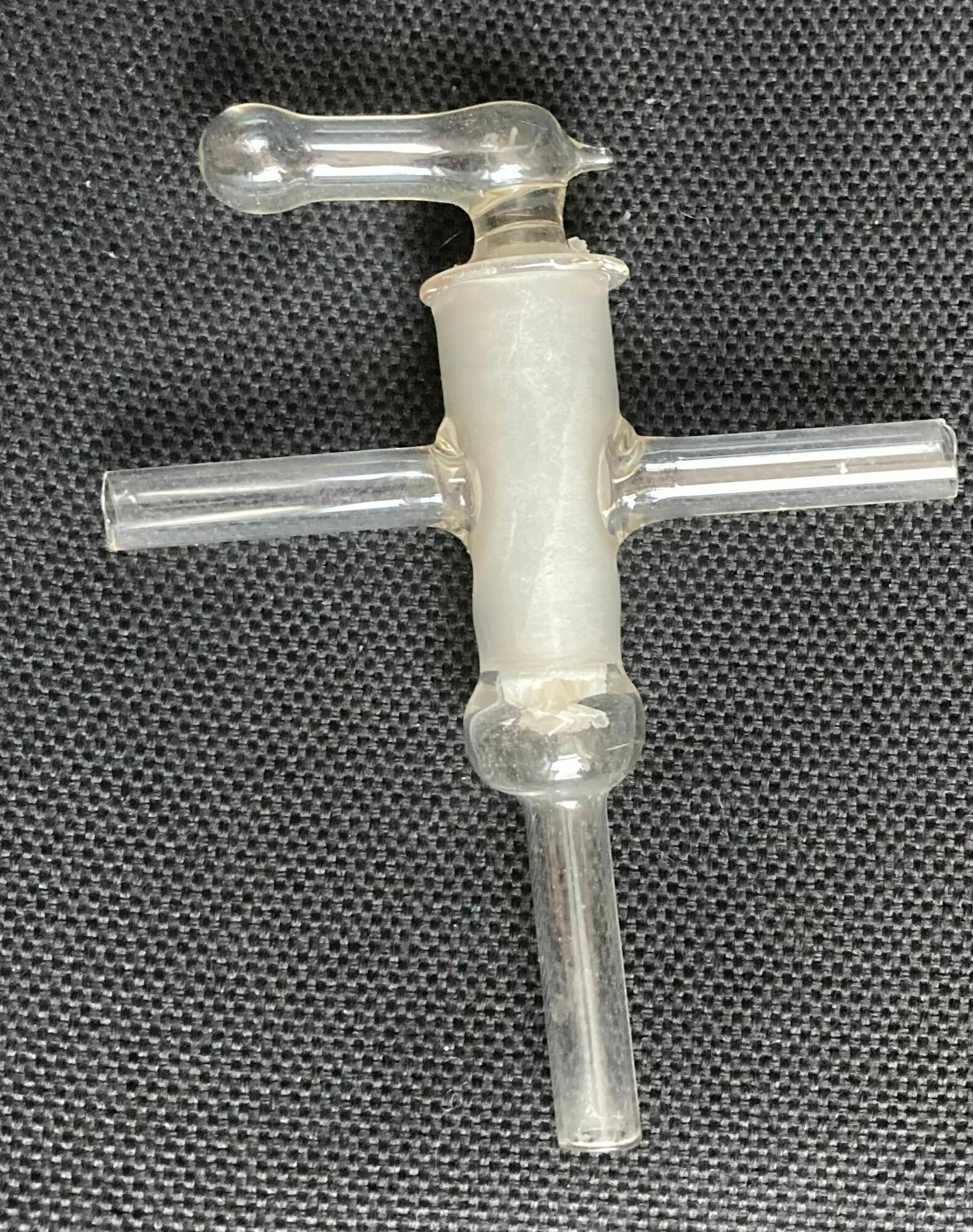 Кран стеклянный лабораторный вакуумный Т-образный D11