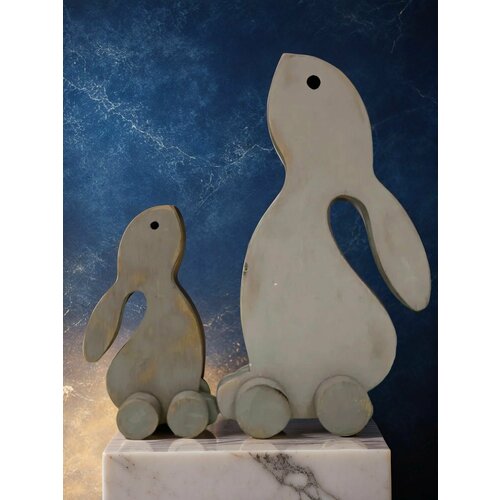 Статуэтка Зайцы на колесиках серые, набор из 2 штук, ручная работа