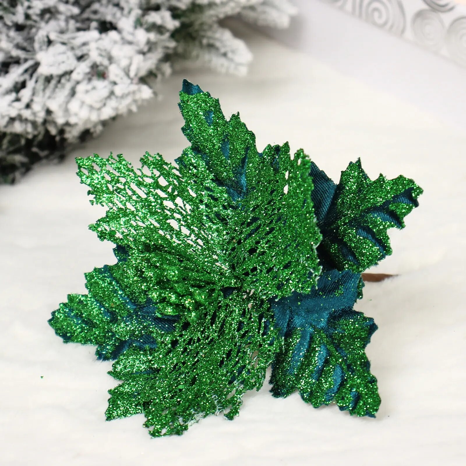 Новогоднее украшение 'Пуансеттия - Блеск' 15см изумруд текстиль