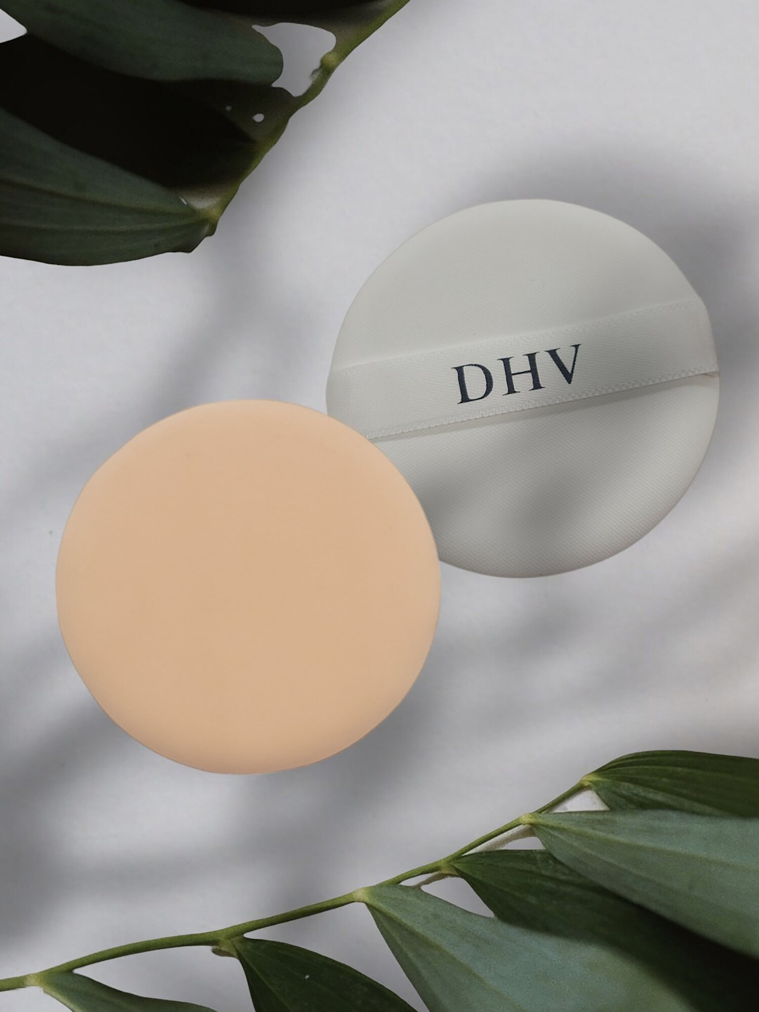 Косметический спонж Универсальная мягкая пуховка DHV для нанесения пудры и тонального крема. — фото 1