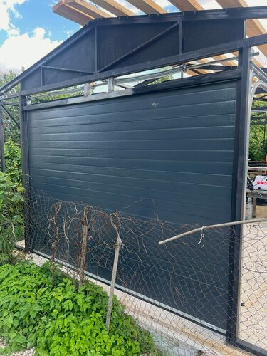 Изображение товара Стальные секционные ворота 2500×2300 ral7024 Zaiger с торсионным механизмом и низким подъемом