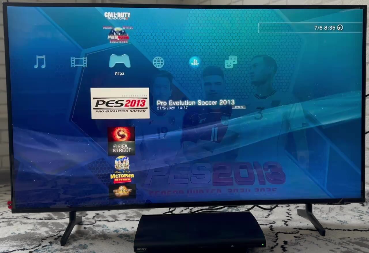 Sony PlayStation 3 Slim, 250 ГБ HDD, 15 игр загружено, 2 джойстика, черный — фото 1