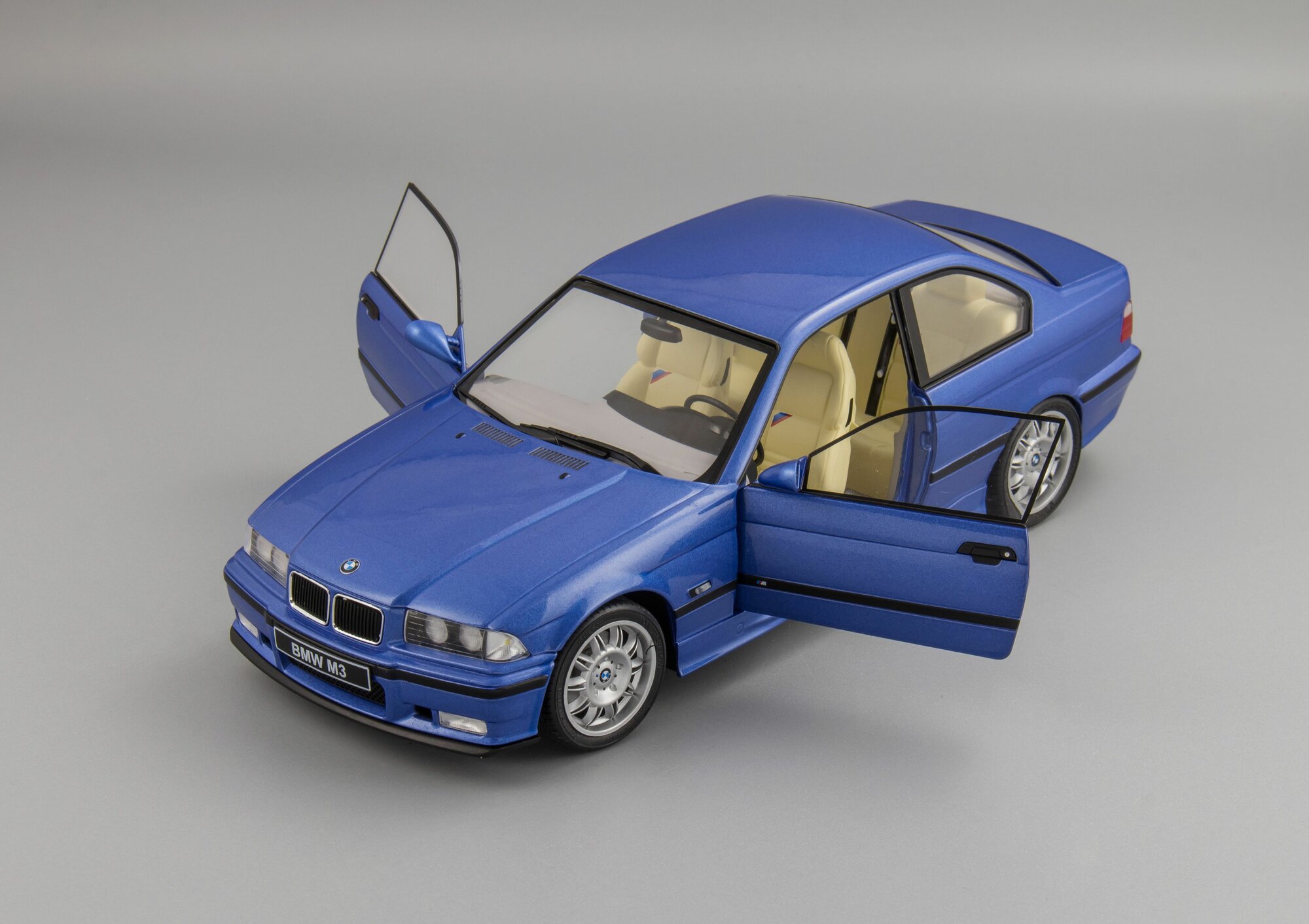 Масштабная модель BMW M3 (E36) Coupe — фото 1