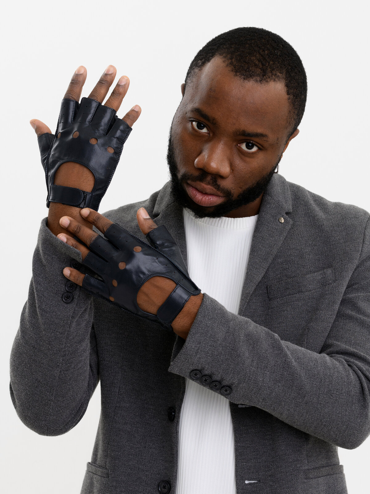 Перчатки для мужчин