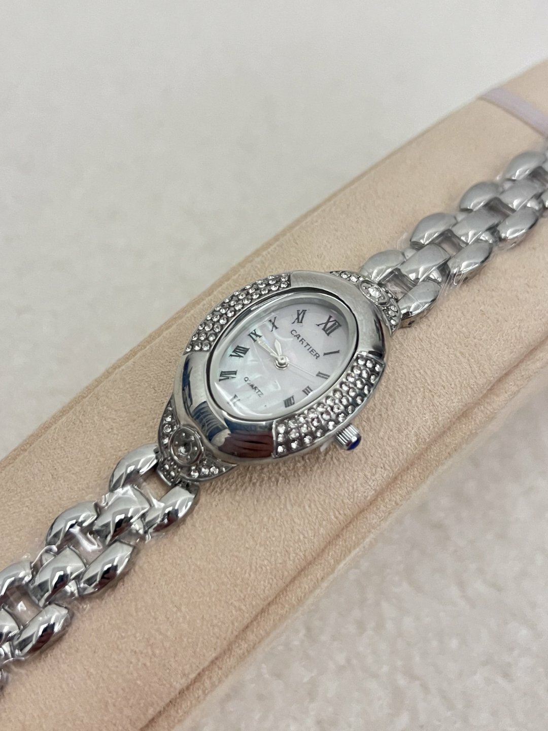 Наручные часы, silver/white