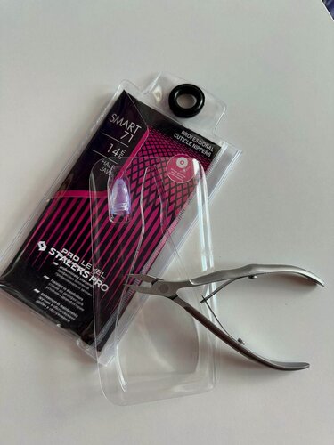 Изображение товара Кусачки EXPERT 71/14, длина лезвий 14 мм, нержавеющая сталь, с чехлом