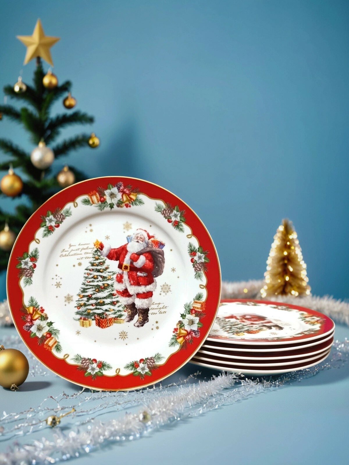 Набор из 6 круглых тарелок "Дед Мороз" диаметром 20 см