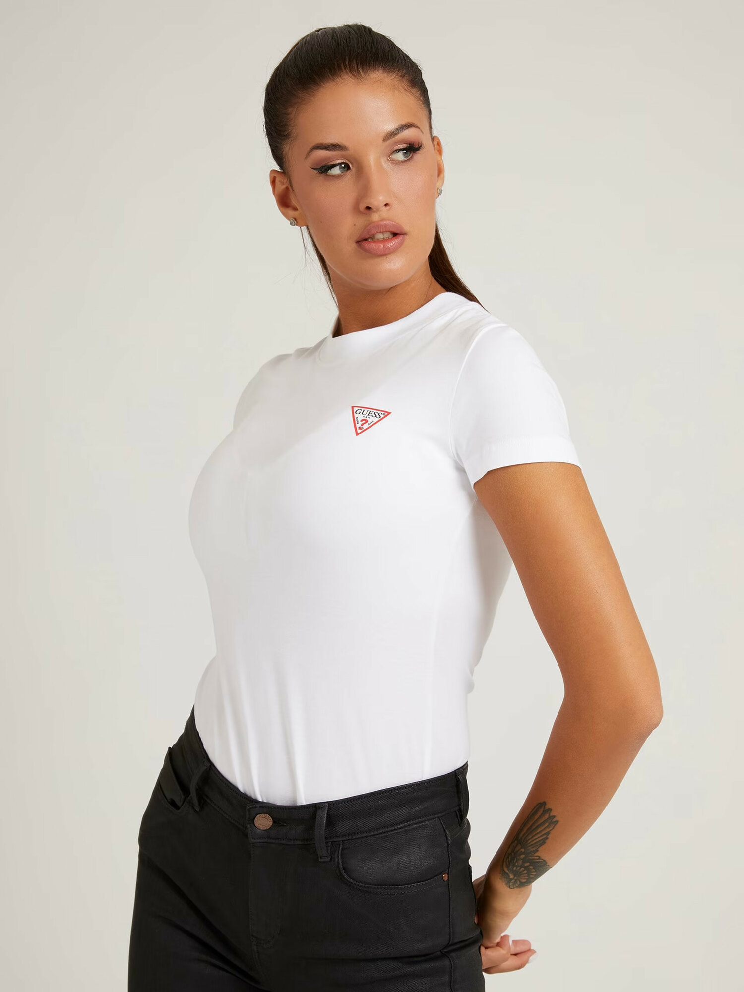 Футболка GUESS SS CN Mini Triangle Tee, размер L, белый
