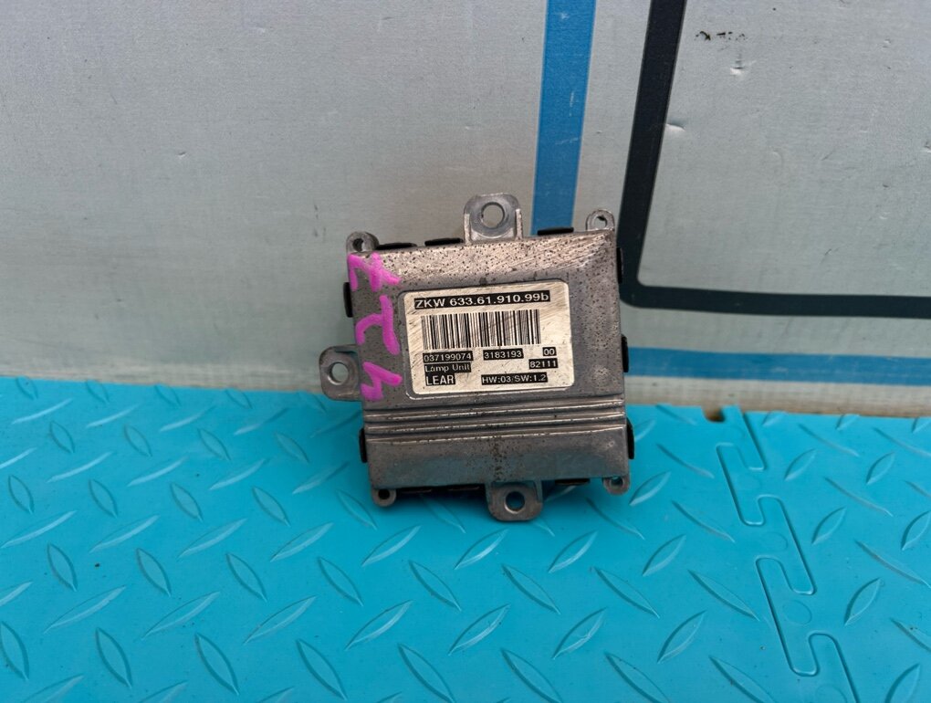 Блок фар Volvo XC70 2008 BZ B6324S 3.2 OEM 37199074