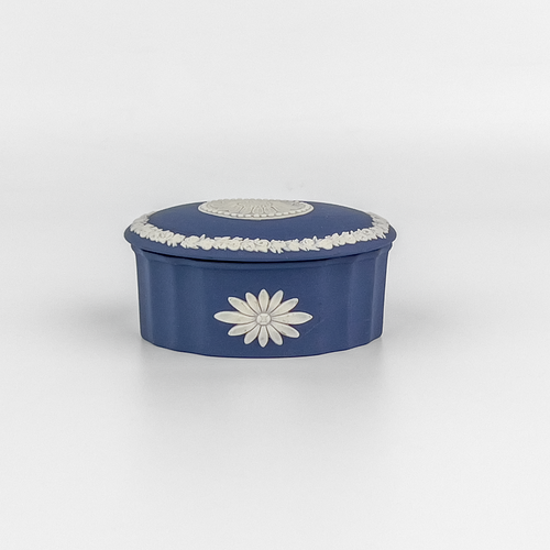 Шкатулка для украшений Flower. Англия, Wedgwood, фарфор, 1974-1980 гг.