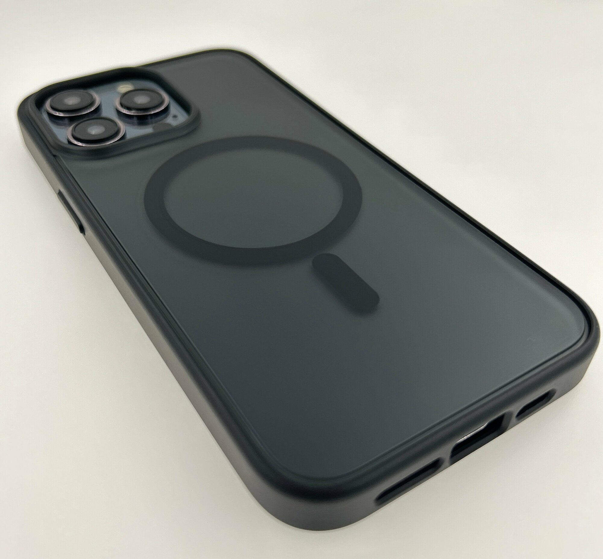 Чехол накладка для Apple iPhone 15 Pro Max силикон / пластик Shockproof Case with Magsafe Black