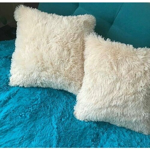 Декоративная меховая подушка 1 штука 