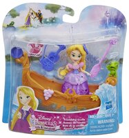 Набор Hasbro Disney Princess Маленькое королевство Рапунцель и лодка, 8 см, E0247