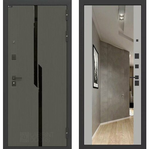 Входная дверь Labirint CARBON с зеркалом Максимум Грей Софт (Серый светлый) 880x2050, открывание правое