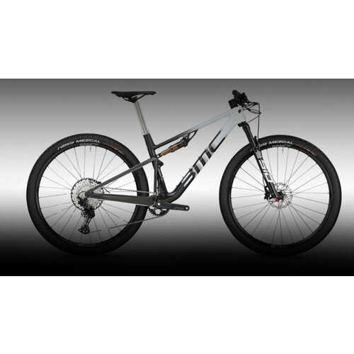 Велосипед BMC Fourstroke 01 THREE GX EAGLE WHITEBLACK CROSMAX SL 2023 M Черныйбелый 76230000₽