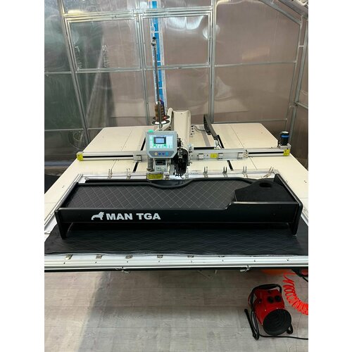 Стол-полка на торпеду для грузового автомобиля MAN TGA TGL XL Узкая кабина 9922₽