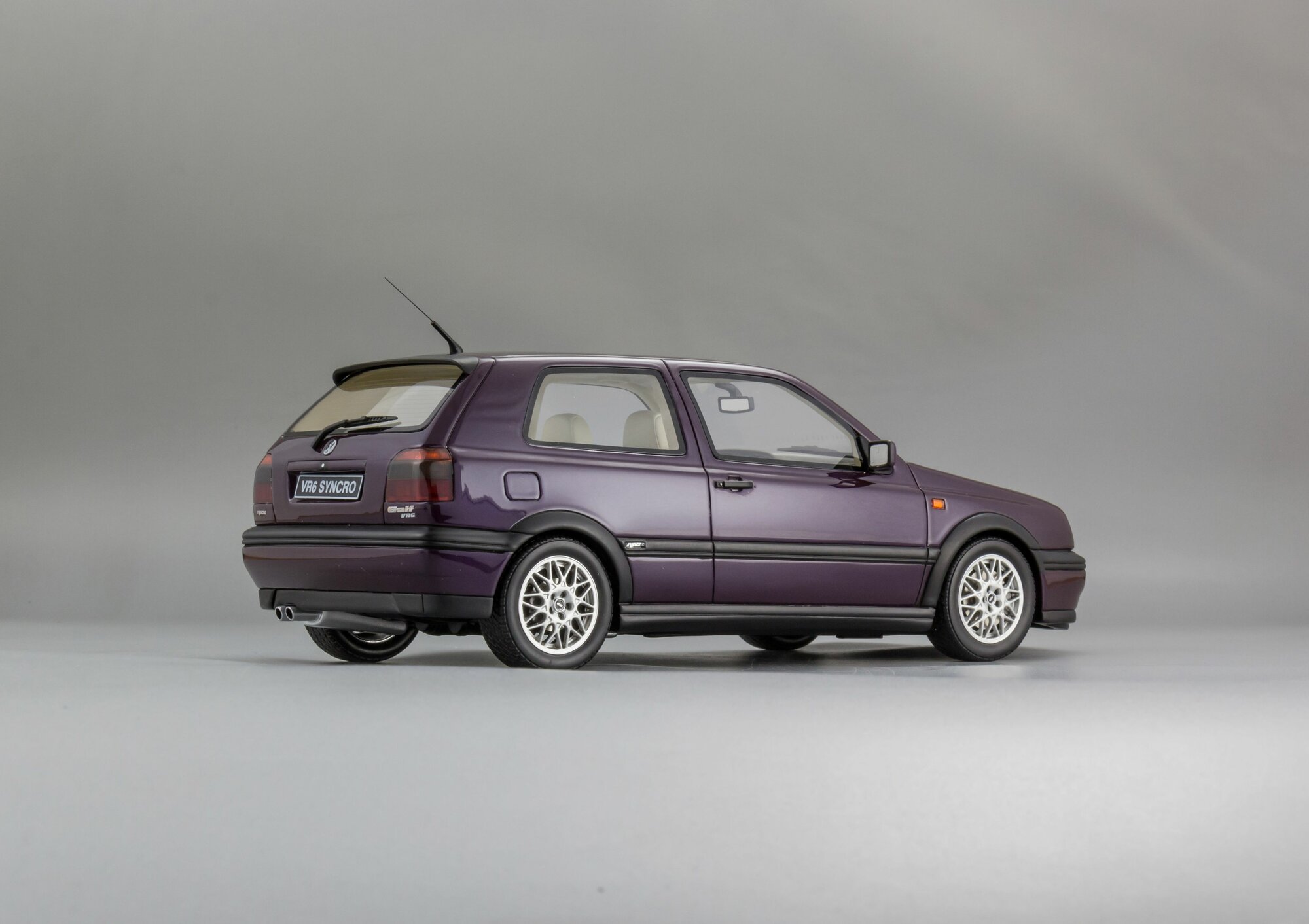Масштабная модель Volkswagen Golf III VR 6 Syncro — фото 1