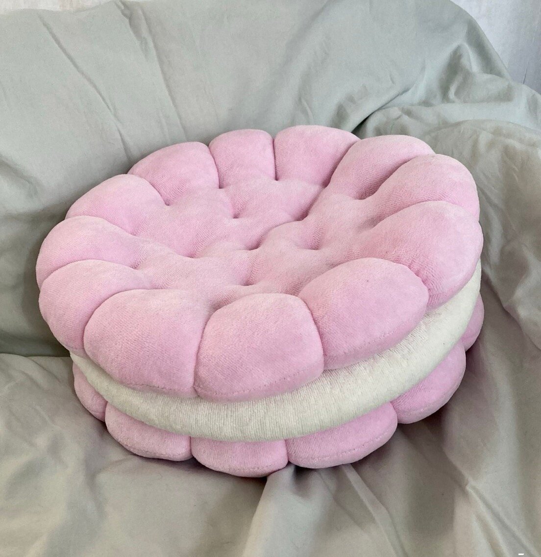 Декоративная подушка Baby.Eco.Decor `Печенье с кремом` Дизайнерская `Печенька` розовое