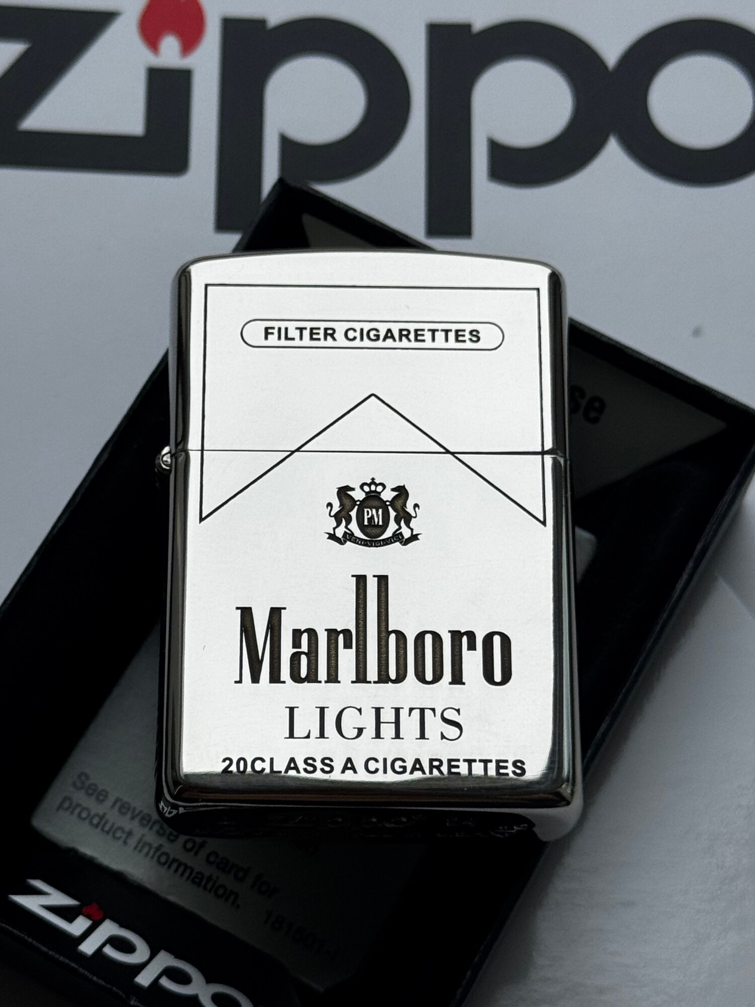 Бензиновая Зажигалка Zippo Marlboro
