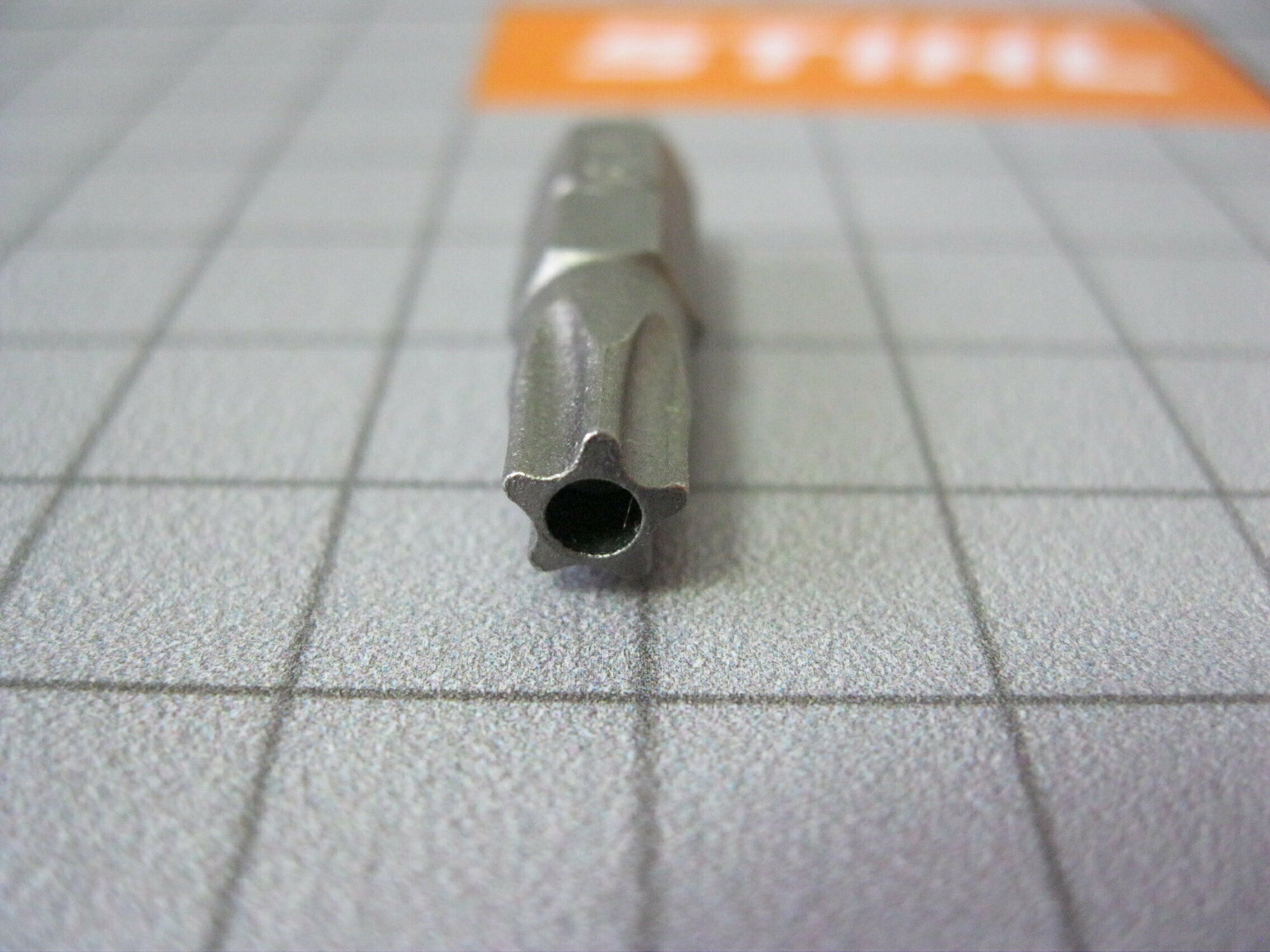 Бита Torx 5-гранная TS30 с отверстием артикул 0812 542 2002