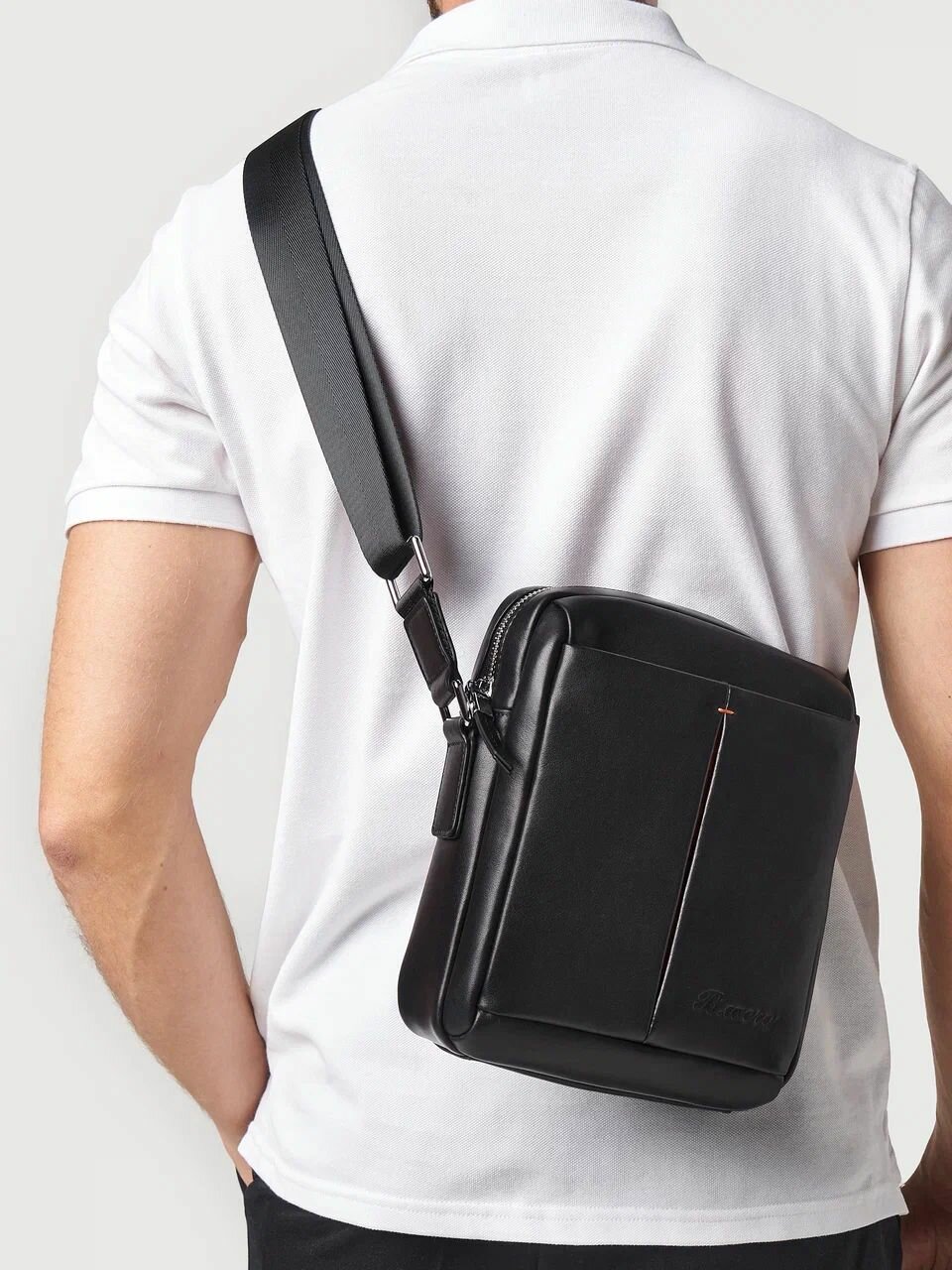 Сумка Bristan Wero  фактура гладкая  глубокий черный