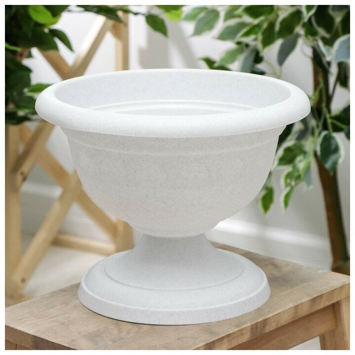 фото Кашпо уличное на ножке низкий «Колывань», 5,3 л, цвет мраморный