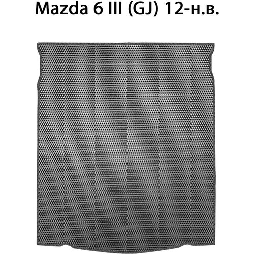 Коврик ЭВА в багажник авто для Mazda 6 III (GJ) 12-н. в. ЕВА соты от SUPERVIP Мазда 6 3-поколение (GJ) 12-н. в. Черный цвет.