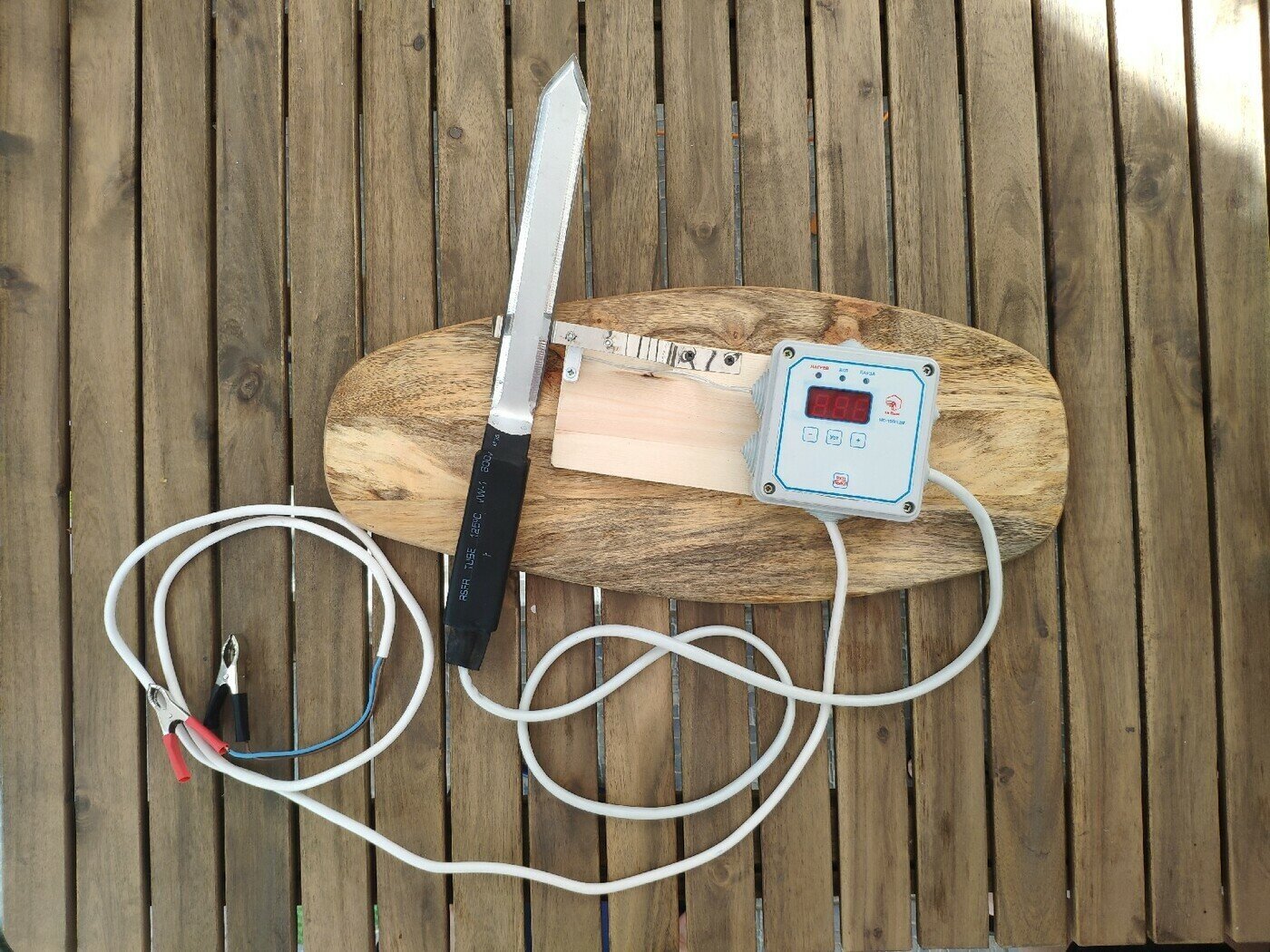 Нож пасечный электрический 12В цифровой Нерж. - фотография № 1