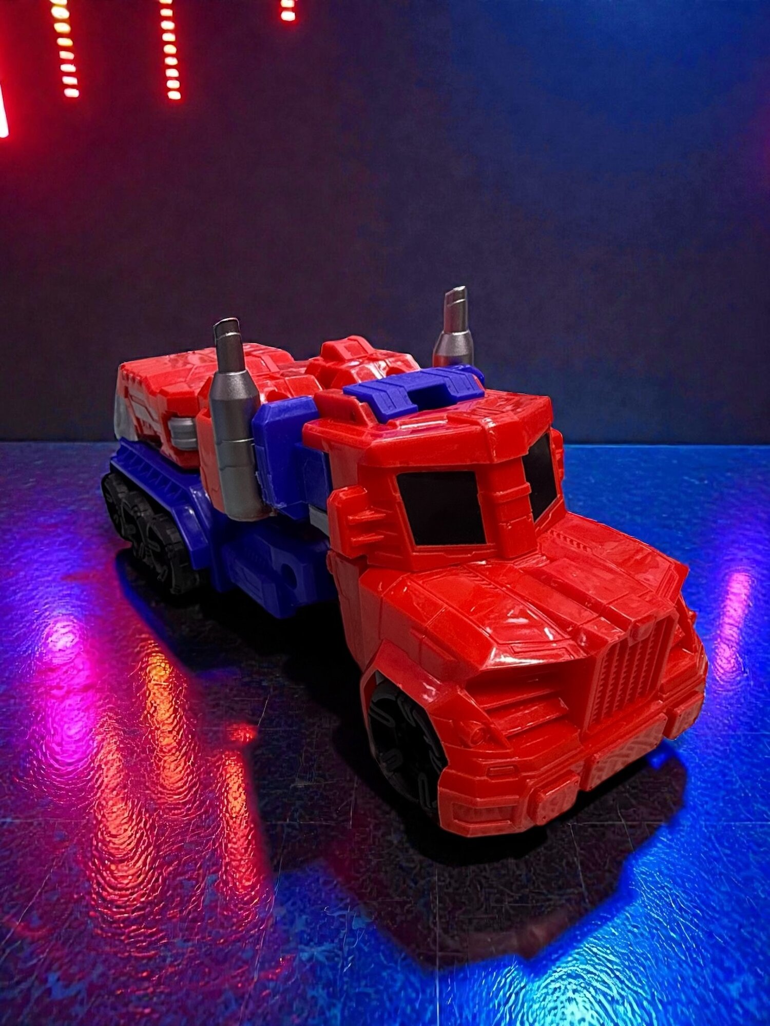 Робот трансформер, робот истребитель, фигурка машины (OPTIMUS PRIME) — фото 1