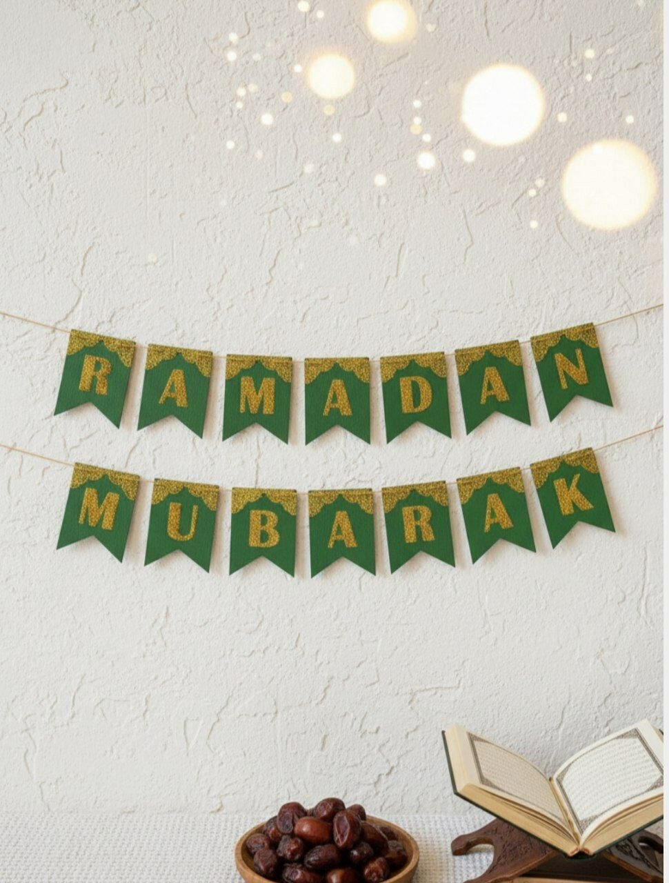 Рамаданский баннер со словами "Рамадан Мубарак" — фото 1