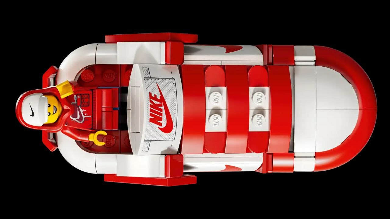 Конструктор LEGO Nike Dunk Trickshot 43021, 454 детали, от 10 лет — фото 1