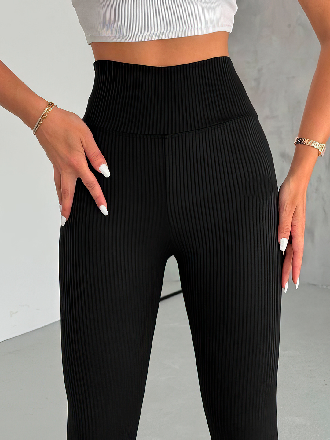 Легинсы спортивные  36, размер 36, 09A черный — фото 1