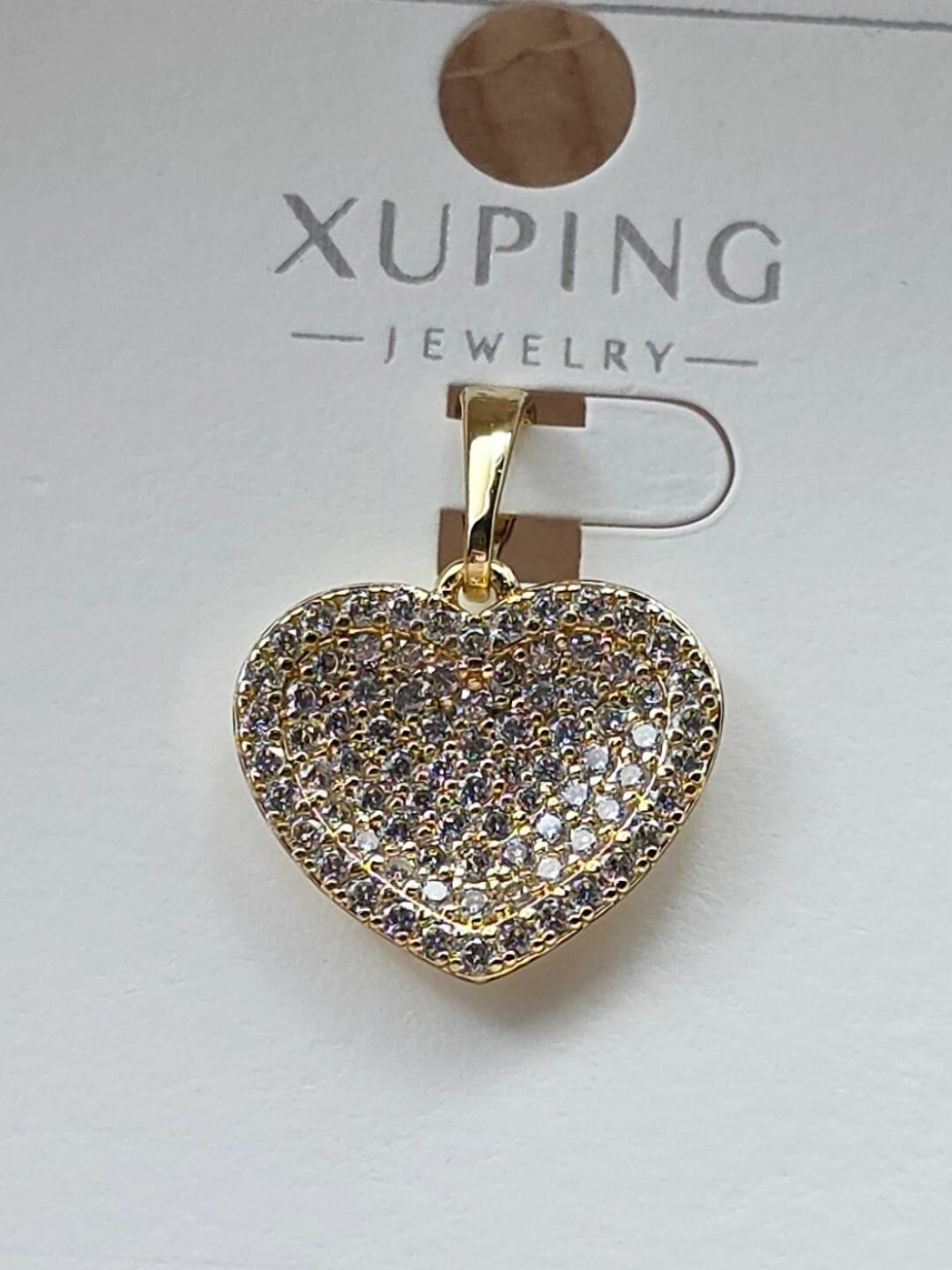 Петит, искусственный камень, фианит