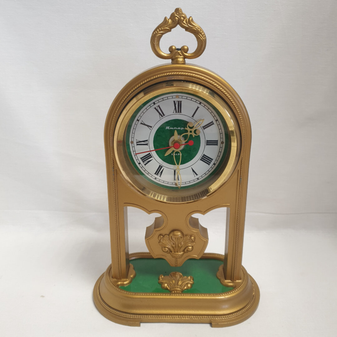 Часы "Янтарь", кварцевые, рабочие. Винтаж, СССР.