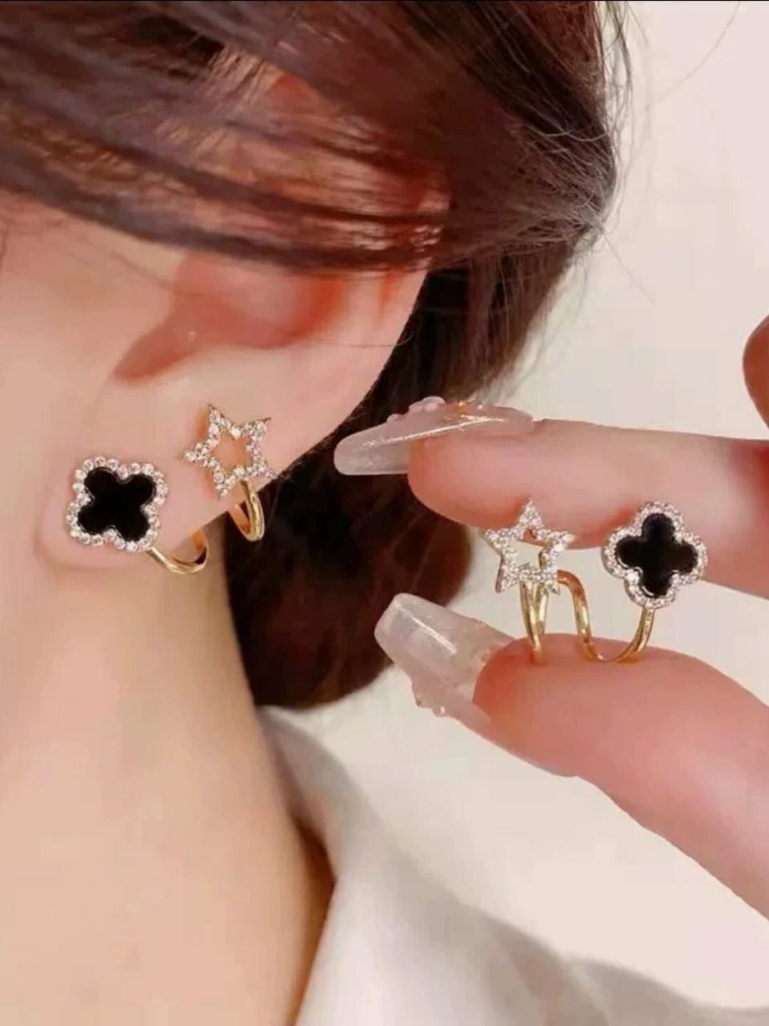 Серьги , черная