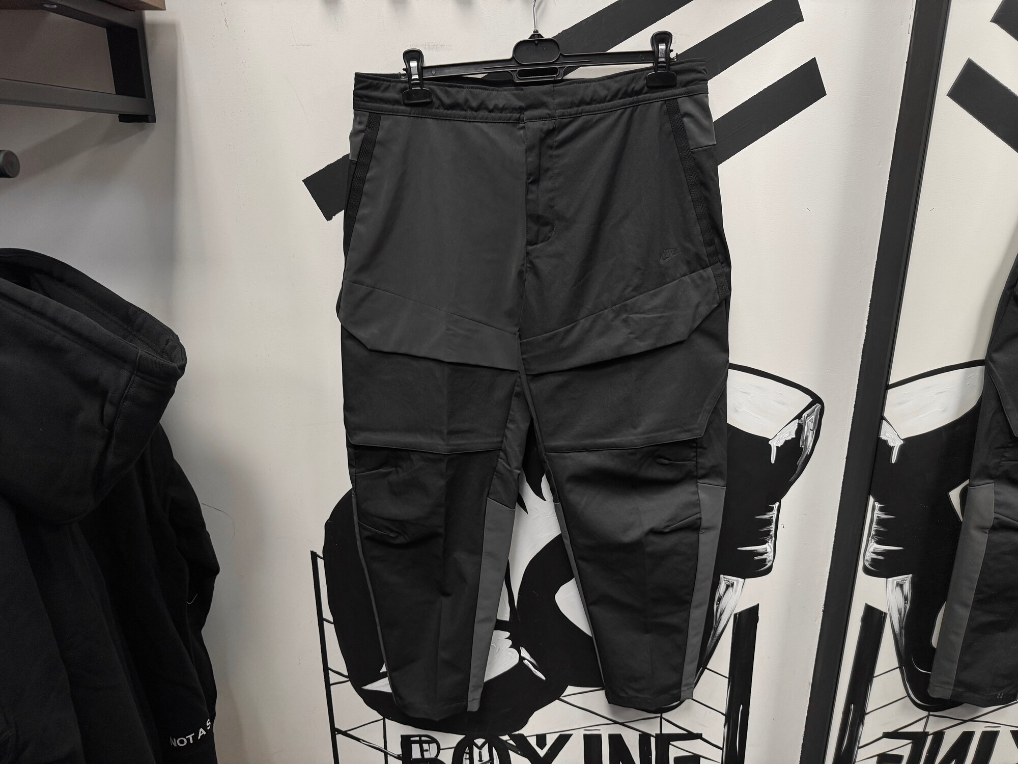 Брюки карго NIKE Unlined Cargo, размер XL, черный — фото 1