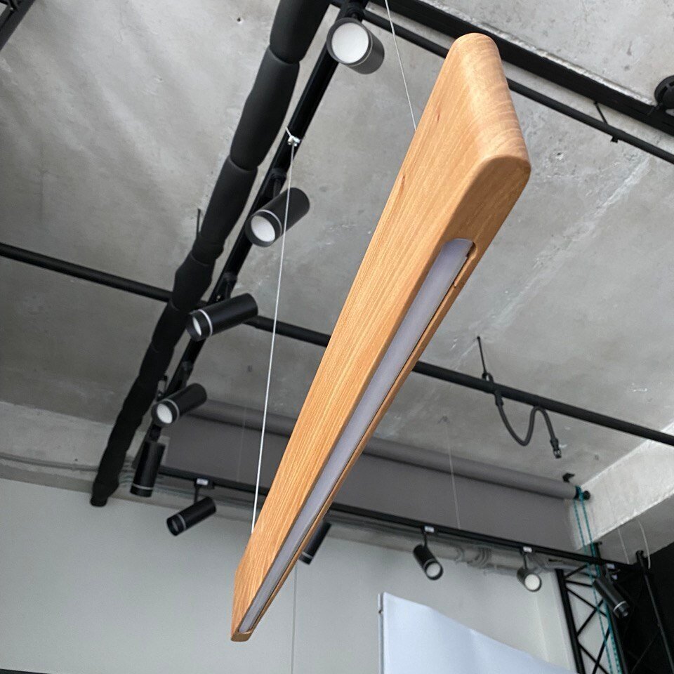 Подвесной светильник линейный потолочный светодиодный из дерева Thunder cloud