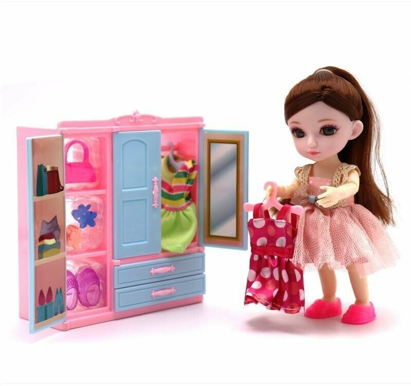 Кукла шарнирная Малышка Лили игровой набор гардеробная 16 см Funky toys FT72007