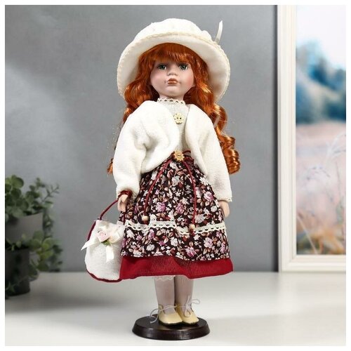 Кукла коллекционная керамика Наташа в платье в цветочек и белом пиджаке 40 см