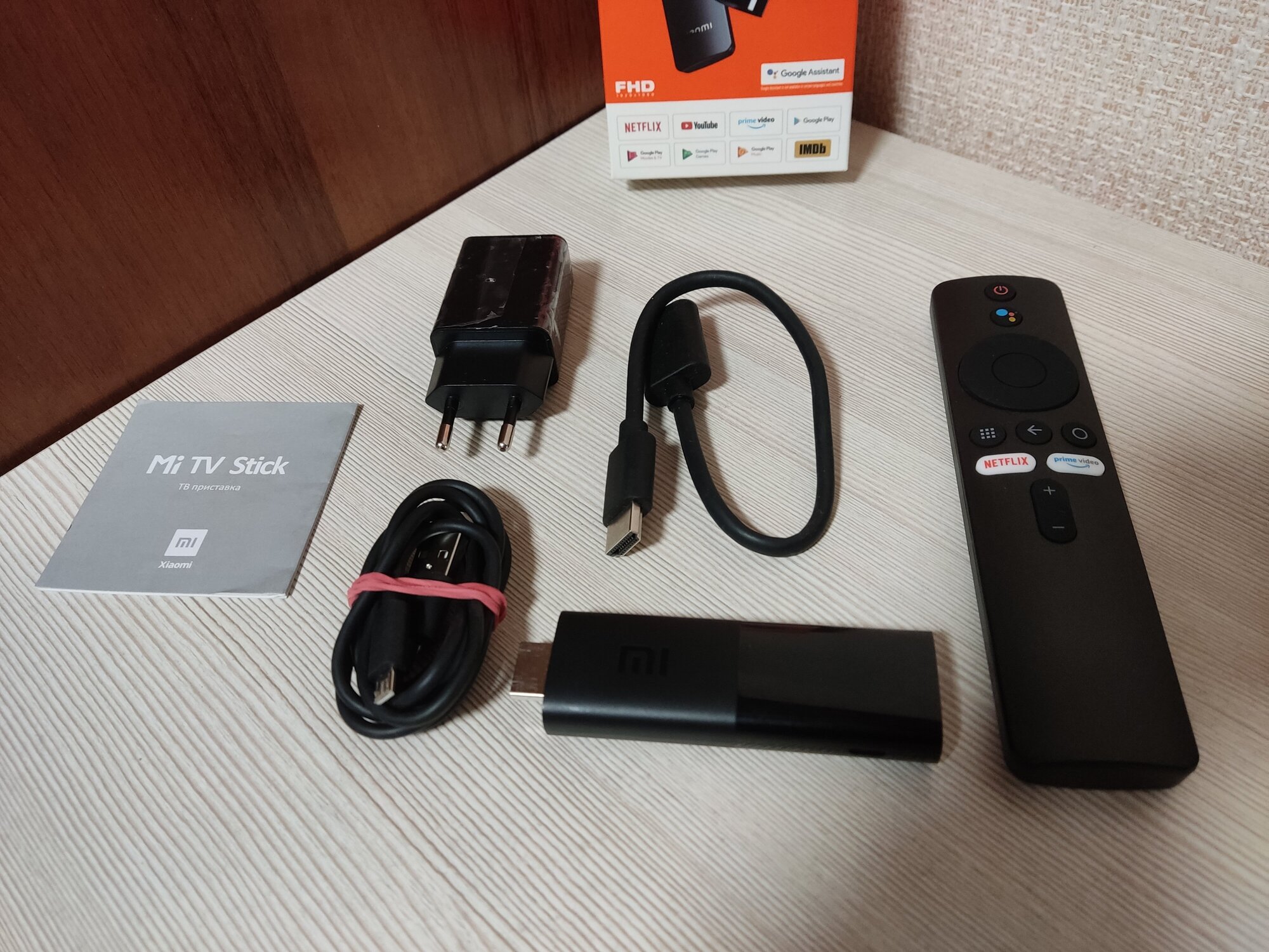 ТВ-адаптер Xiaomi Mi TV Stick RU, черный.. - фотография № 5