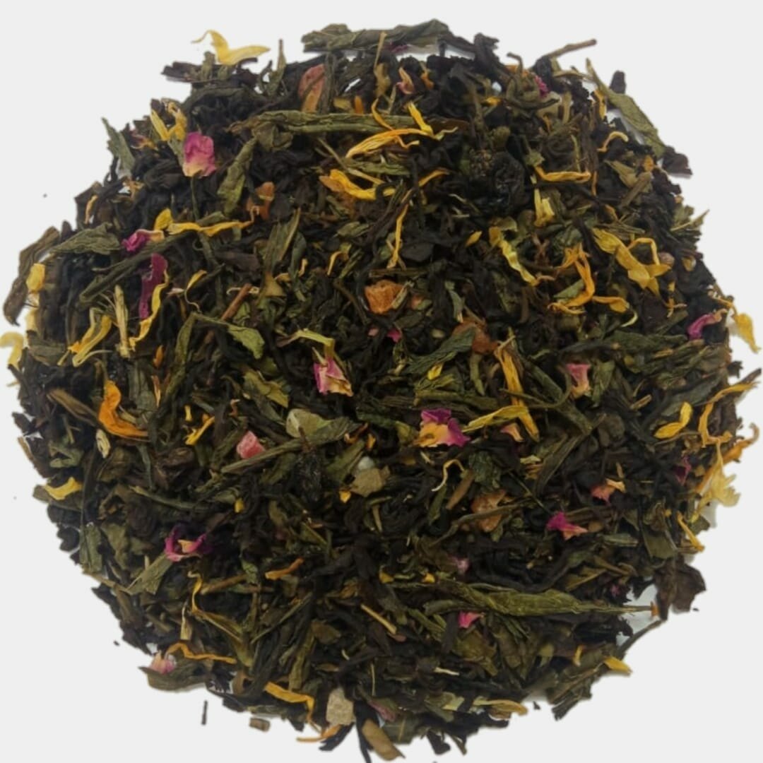 Чай " Тысяча и одна ночь", чай зеленый, чай черный, чай с ягодами, чай с травами, 100 грамм. - фотография № 1